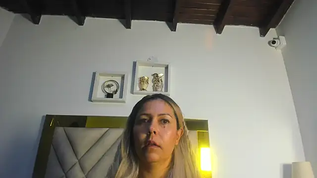 ariana-martins webcam