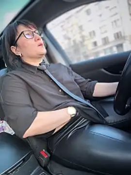 ZhenjaPoledance webcam