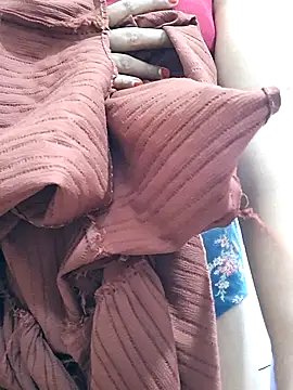 Webcam Model (BeautyGirl_sara)  is live.Free join now!