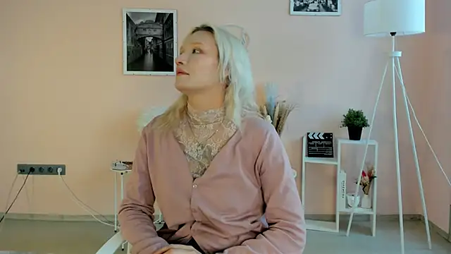 AdelinaMaddalena webcam