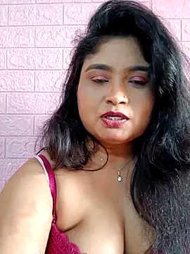 Webcam Model (hornyriyanka)  is live.Free join now!