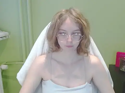 juicyPenny webcam