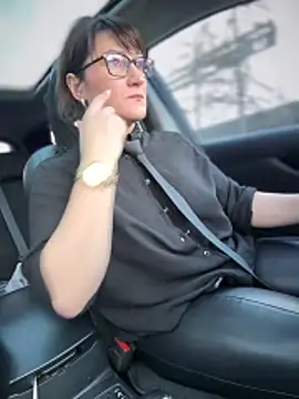 ZhenjaPoledance webcam