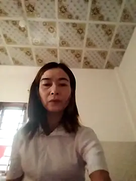 Sexy-ladyboobs20 webcam