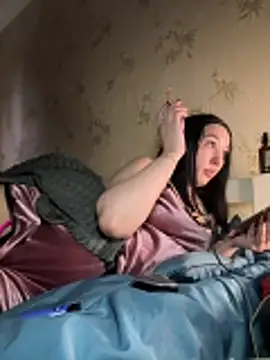 Naughtbaby_2025 webcam