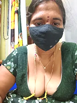 hot-telugu-queen webcam