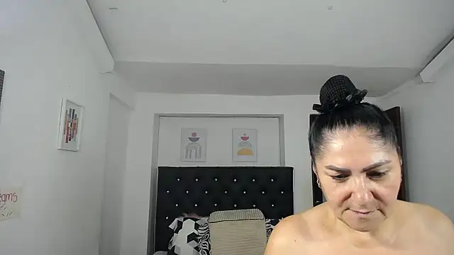 mature_bigboobs10 webcam