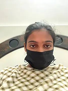 Webcam Model (HeerStd)  is live.Free join now!