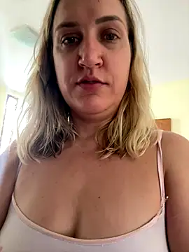 Bia_sexynovaes webcam