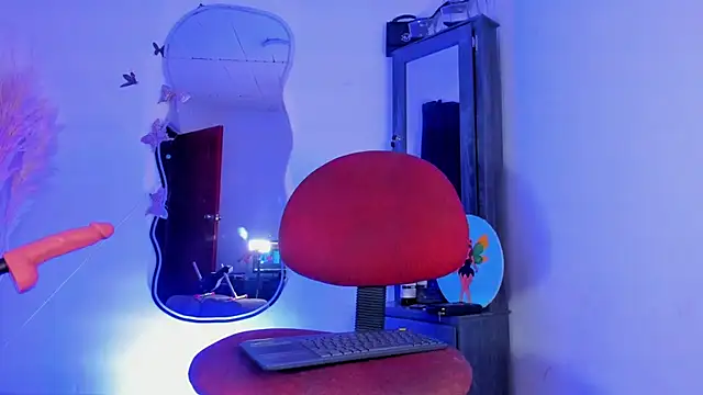 REINA_ADAHARA webcam