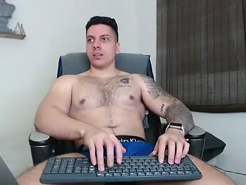 Noah_Swagger_ webcam