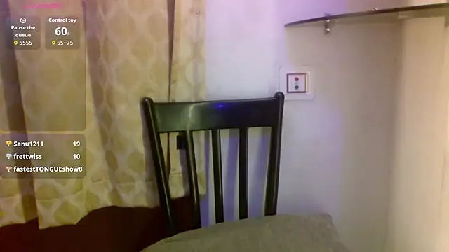 Teekhi_mirchii webcam