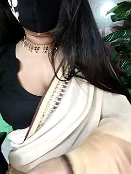 idhika-paul - Idhika-Paul's free webcam - UK Sex Cams