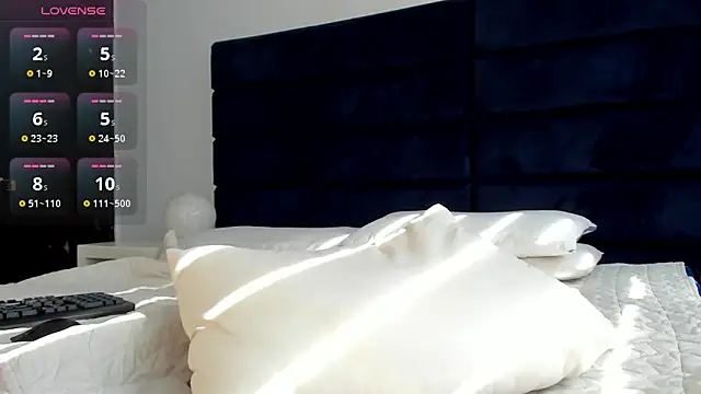 melanie_roux__ webcam