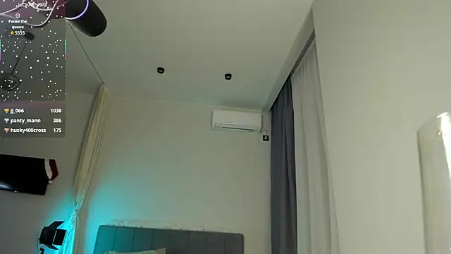 Sakura__frostt webcam