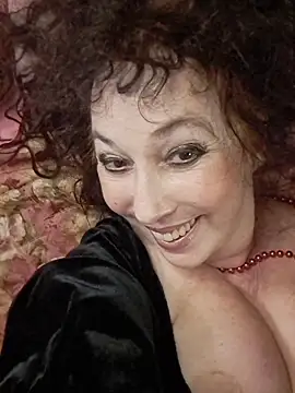 GypsyEsmeralda webcam