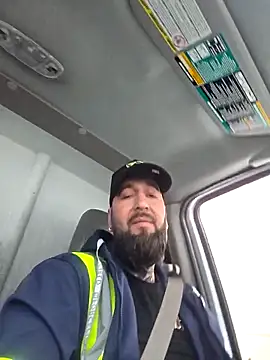 Beardedtattood webcam