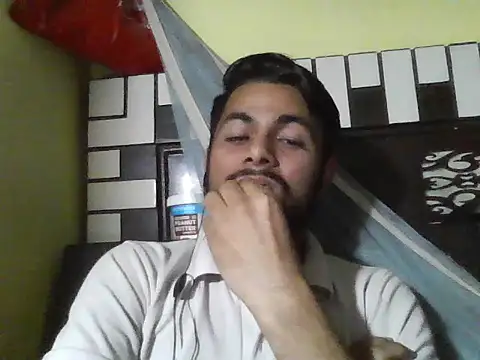 Stubborndesiboy webcam