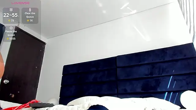 melanie_roux__ webcam