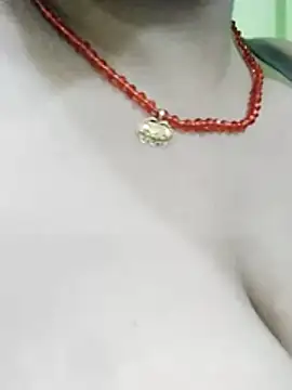 Webcam Model (kiara-simmi)  is live.Free join now!