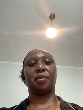 Webcam Model (Bootyliciouse21X)  is live.Free join now!