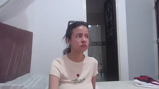 nathaly_jones_ webcam