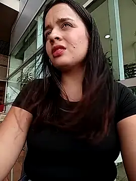 Julieth_hot-69 webcam