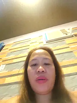 squirtshantal webcam