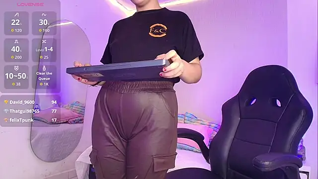 NinaSakura_Eup webcam