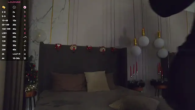 michellehaynes (F teen) - camel toe in the doggy pose