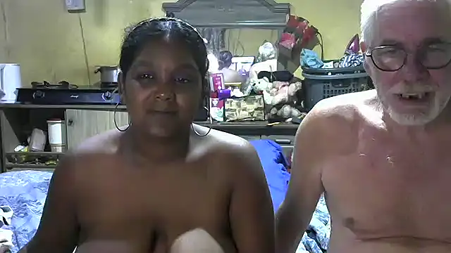 crazyloverstasmike webcam