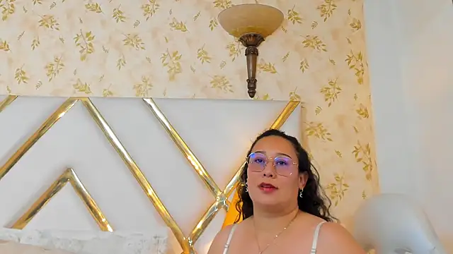 RachelleEvans webcam