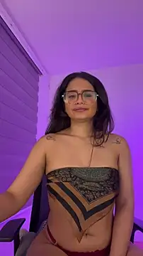 cinnamon_rosa webcam