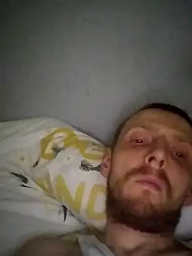 CrookedBunk3527 webcam