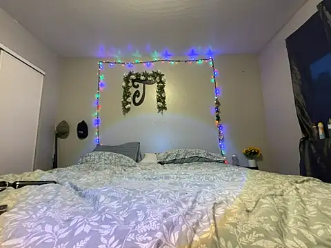 JizzyJazzunleashed webcam