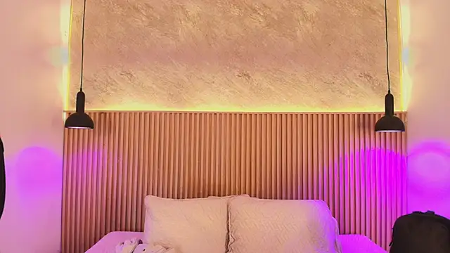 big_tits_in_your_face webcam