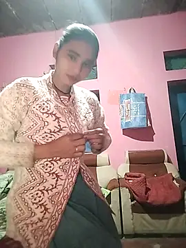 Webcam Model (R_Roshni) is live