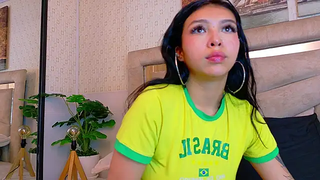 pettit_courtny webcam