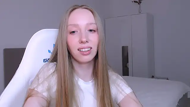 Luna_insniity webcam