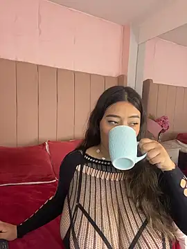 mollybigboobs12 (F young) - show your tits quickly