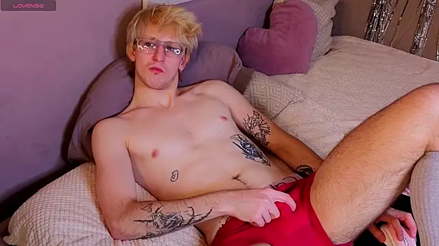 MarkusWilder live cam screenshot male on Home.Pink — Cozy Live Cams & Chat