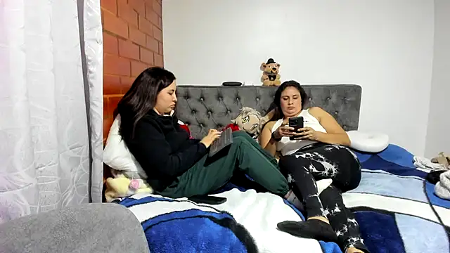 _girls_on_fire_ webcam