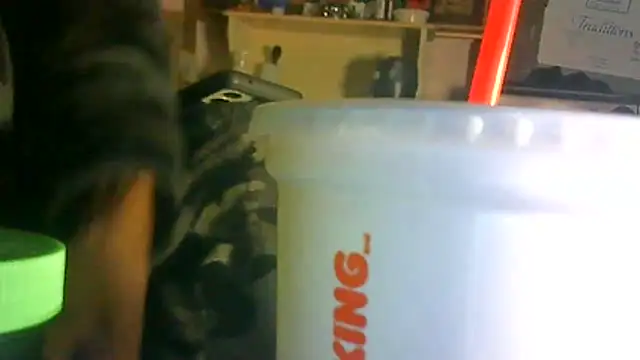 ON3YOULLN3VER_FIR3 webcam