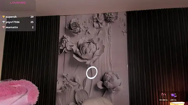 ShaniaDaniels webcam