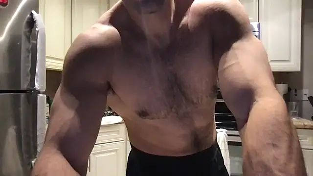 BigGuyMuscle webcam