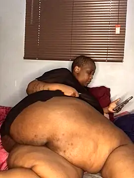 Webcam Model (sotho_ssbbw) is live