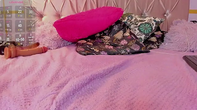 Sharktitiare_ webcam