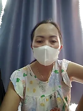 Baby-sexytits18 webcam