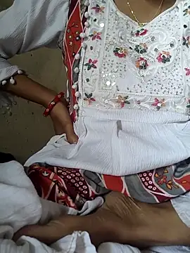 LOVELYKAJALBHABHI webcam