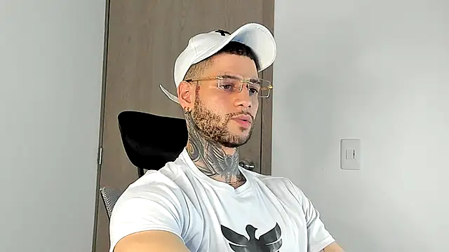 _jamesleandros1 webcam